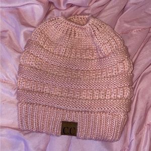 Beanie for high ponytails or high buns